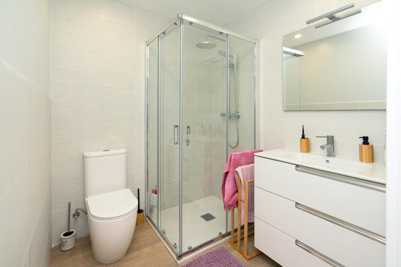Urbanizacion Con Piscina Arnelas サンシェンショ エクステリア 写真